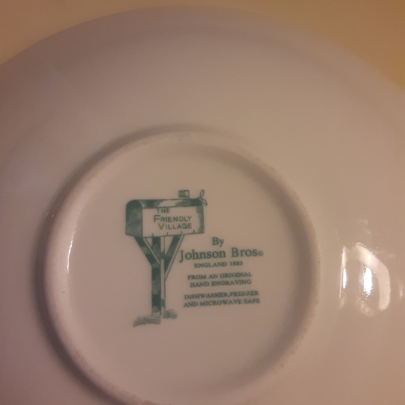 Johnson Brother's "The Friendly Village China Plate - Picture 3 of 3